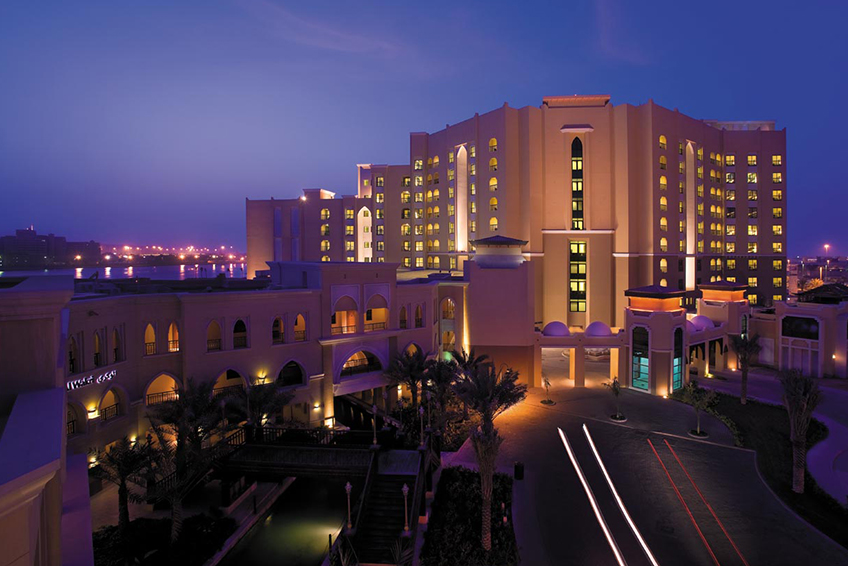 traders hotel qaryat al beri 4* by shangri-la